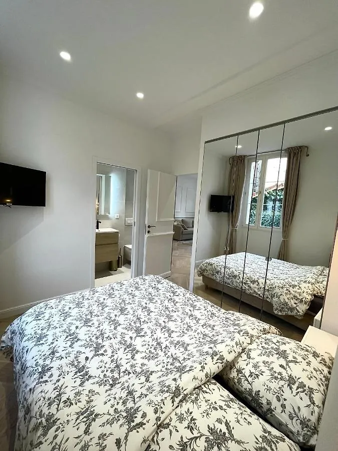 Magnifique Appartement Sur Jardin - Vieil Antibes